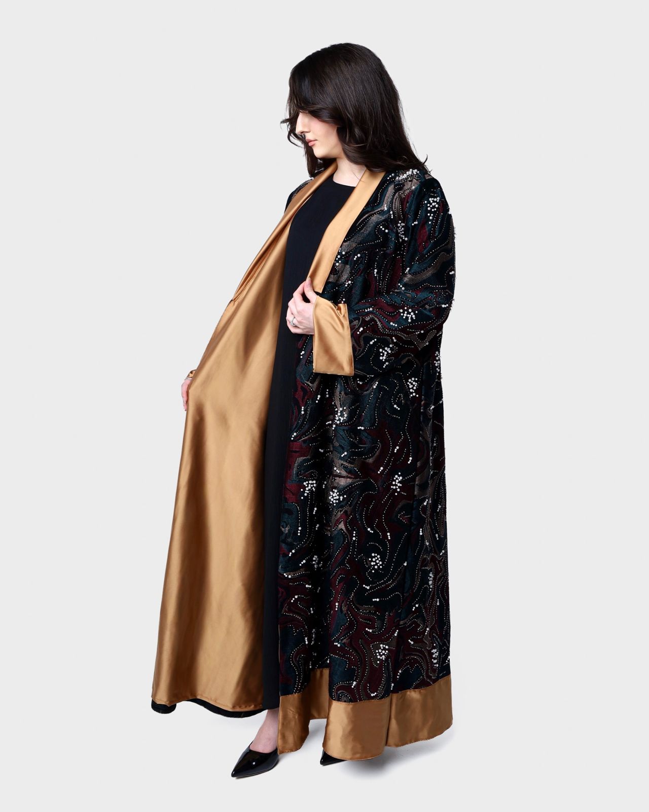 Elegant إليقنت
